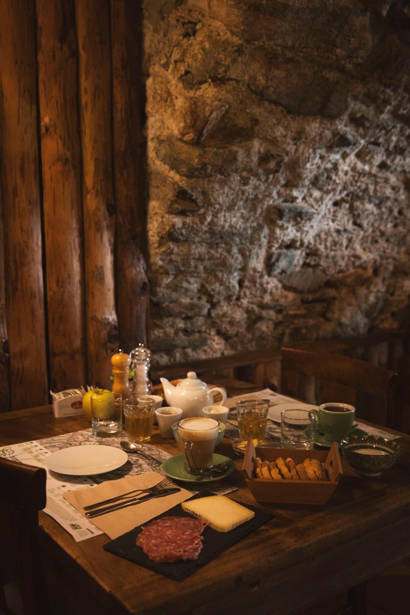 Visaisa Taverna & Foresteria Ачельо Екстериор снимка